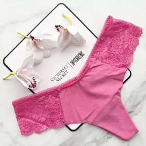 NWT PINK VICTORIA'S SECRET NO-SHOW HIGH-LEG LACE-TRIM THONG PANTY IN CARMINE ROS